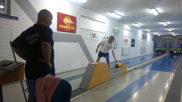 http://kuglanje-sb.com/news/uploads/12998251_102052.kolo._Pakrac_GL.jpg